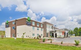 Holiday Inn Express & Suites Salem By Ihg